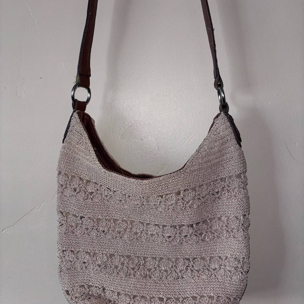 Cream Textured Shoulder Bag with Casual Chic Design